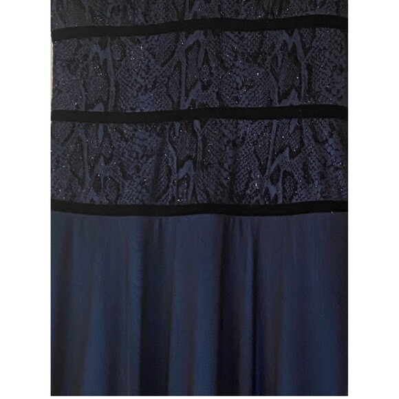 Joseph Ribkoff Full Length Evening Gown Navy Dress size 4 - Picture 6 of 8